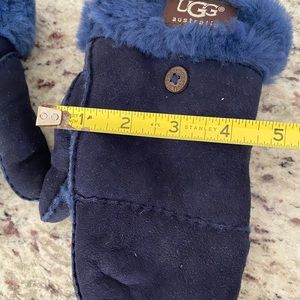UGG winter gloves